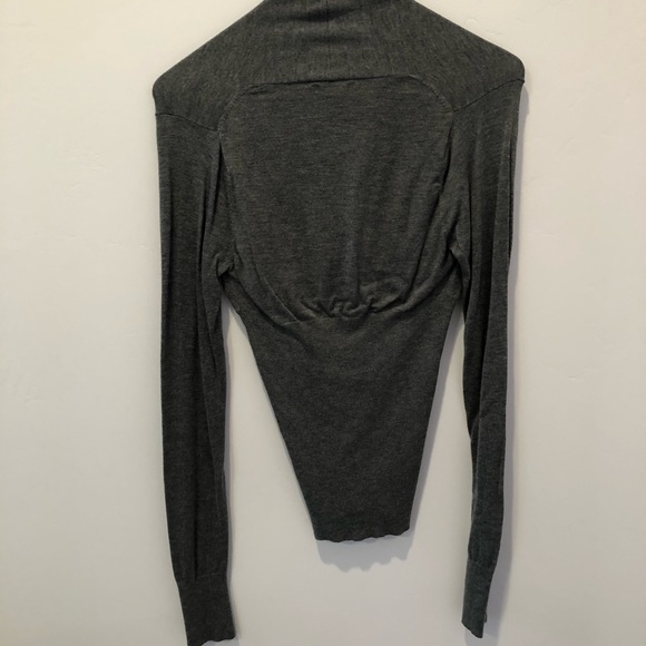 Express Grey V-Neck Sweater sz Small - Picture 5 of 6